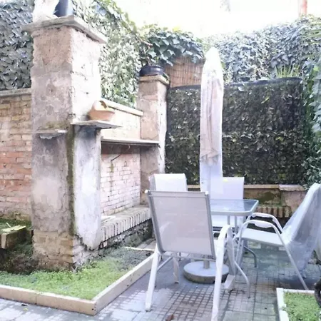 Isabella Vatican House * Rome