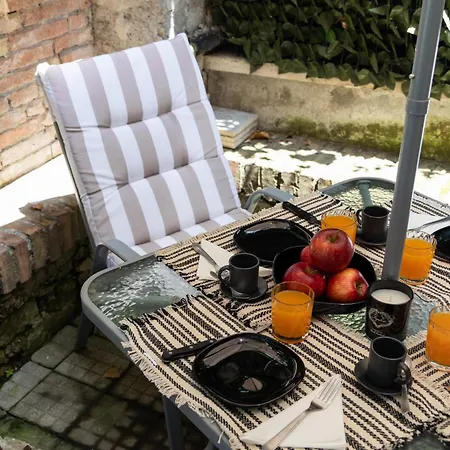 Isabella Chic Con Giardino Privato Apartman